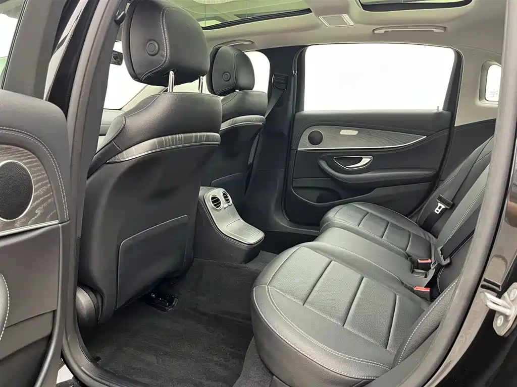 Mercedes-Benz E-Class E 260 L Sport