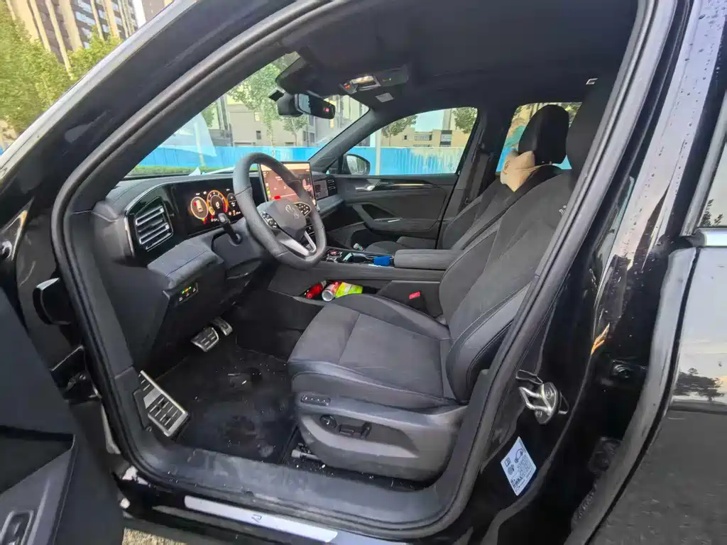 Tiguan L PRO 380 TSI 4 WD R-Line Smart Supreme