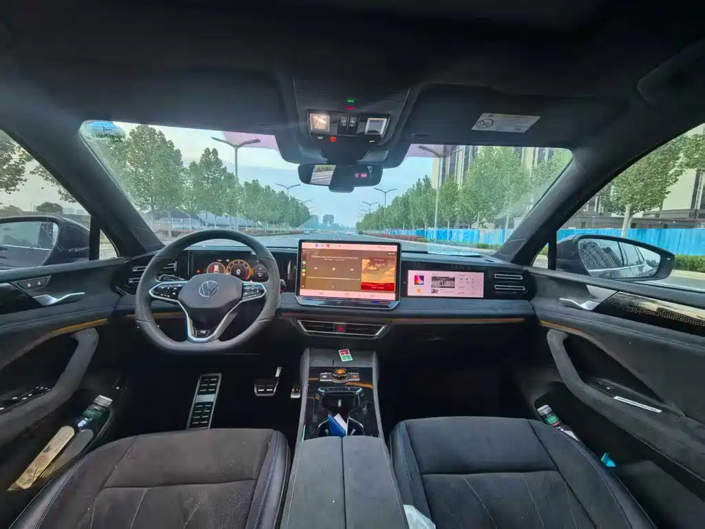 Tiguan L PRO 380 TSI 4 WD R-Line Smart Supreme