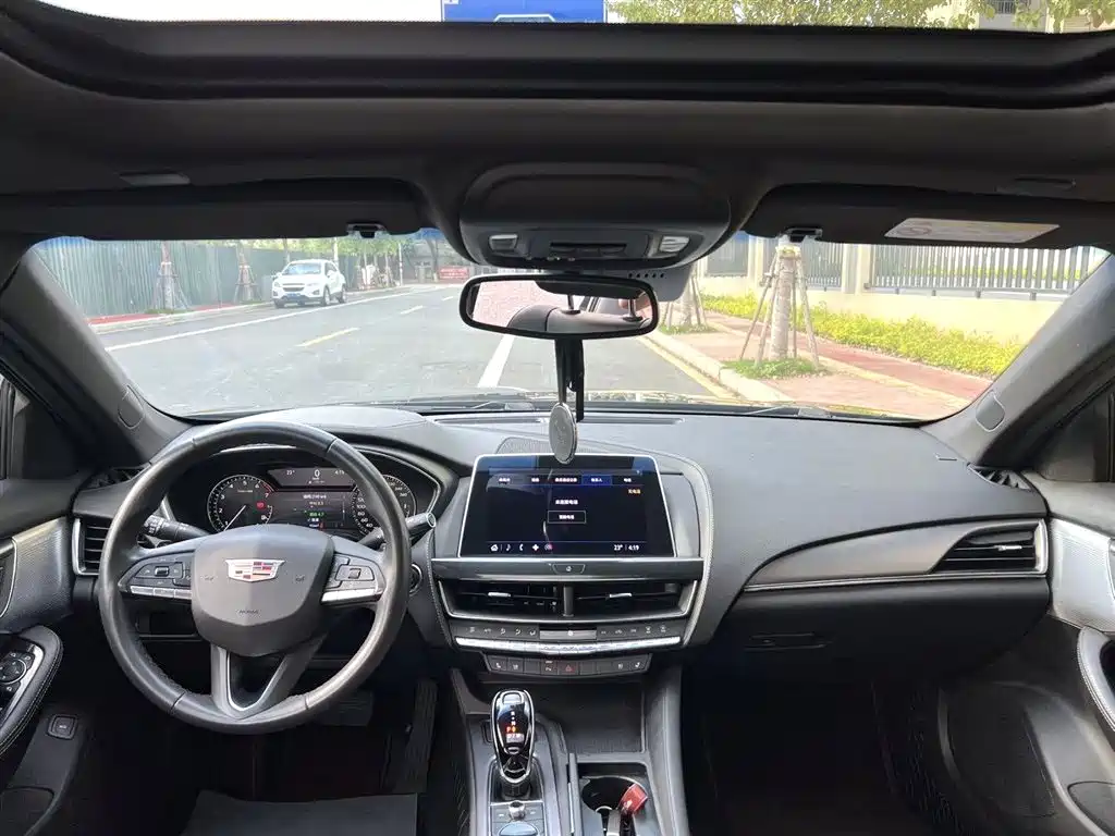 Cadillac CT5 28 T Luxury