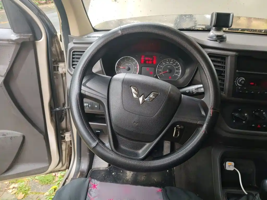 Wuling Hongguang V 1.5 L Power Take CN-VI LAR