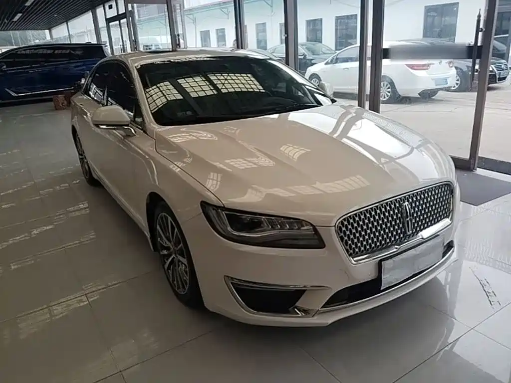 Lincoln MKZ 2.0 T Graceful
