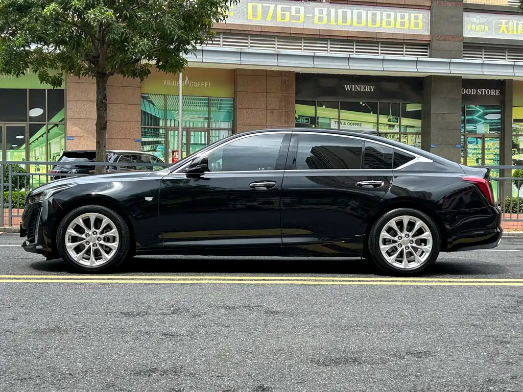 Cadillac CT5 28 T Luxury (Standard)