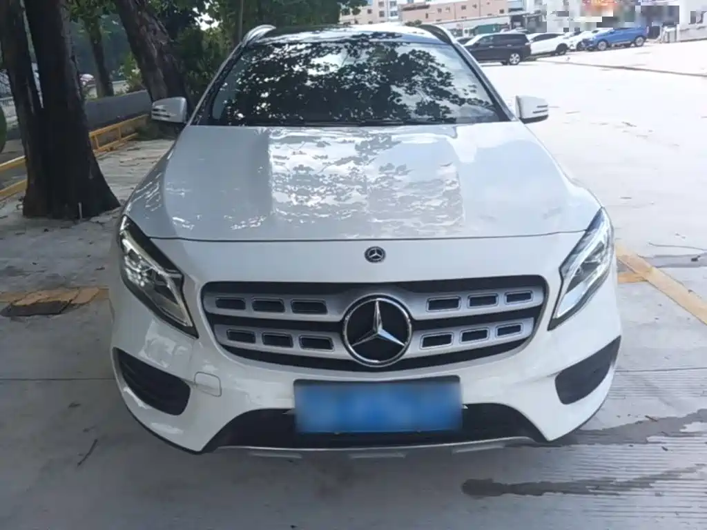 Mercedes-Benz GLA GLA 200 Fashion