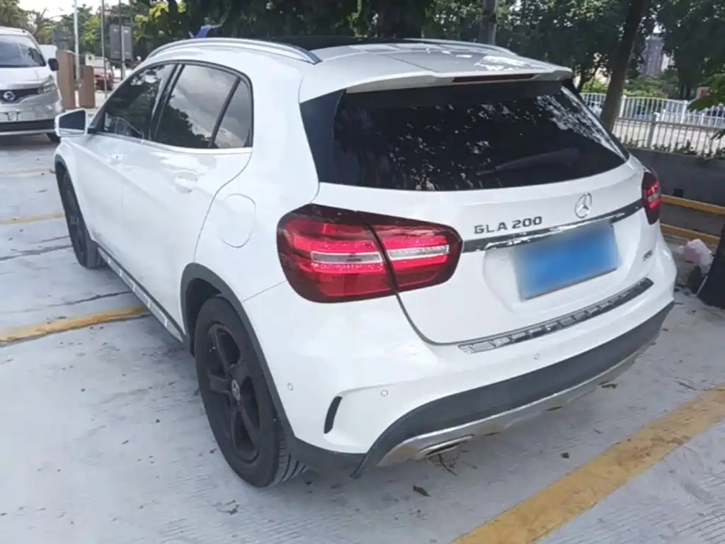 Mercedes-Benz GLA GLA 200 Fashion