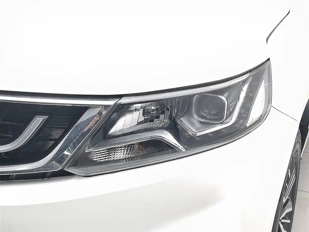 Vision X6 1.3 T CVT Flagship
