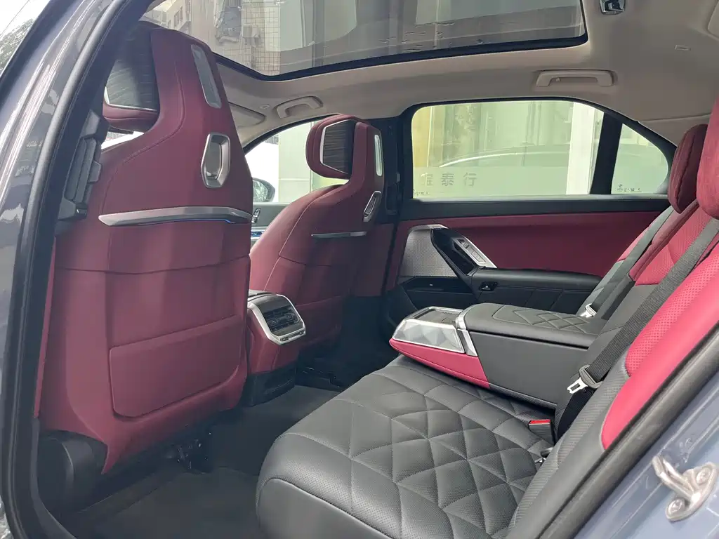 BMW 7 Series 740 Li Leading Luxury Package