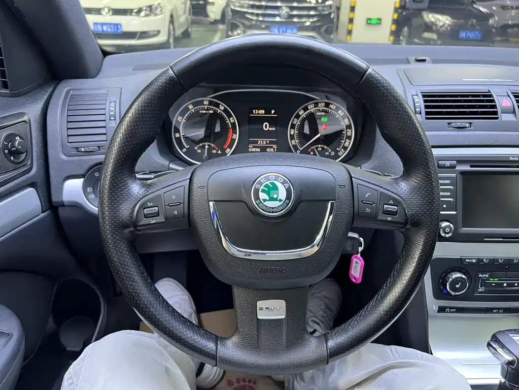 Octavia 明锐 2010款 2.0 TSI RS