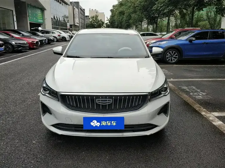 Geely Emgrand 4 th Gen 1.5 L CVT Flagship