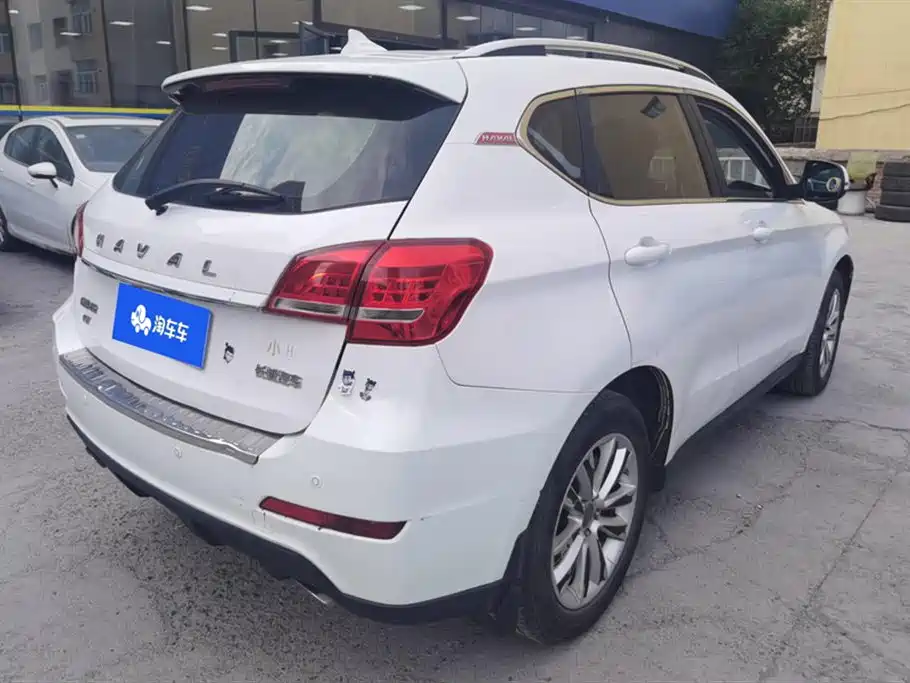 Haval H2 1.5 T Manual 2 WD Distinguished