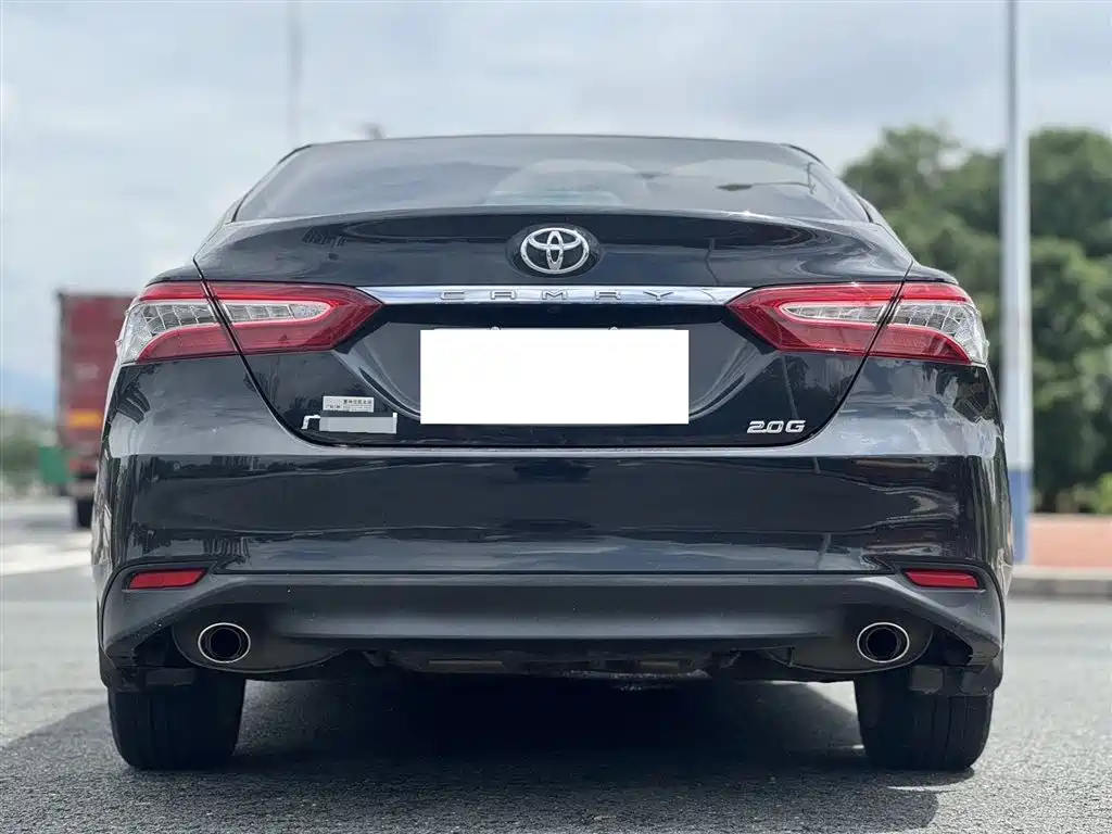 Camry 2.0 G Luxury CN-V