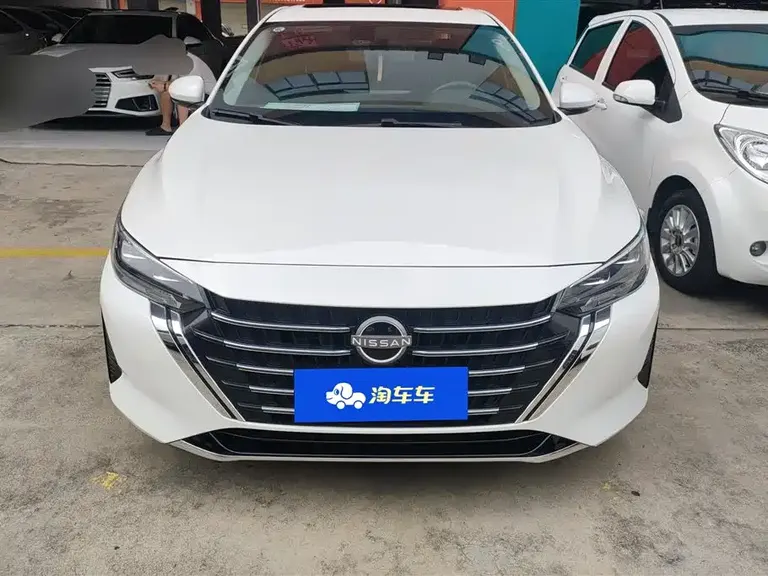 Nissan Sylphy 1.6 L CVT Joy