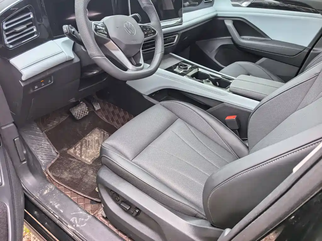 Tiguan L 途观L 2025款 PRO 380 TSI 两驱智行版