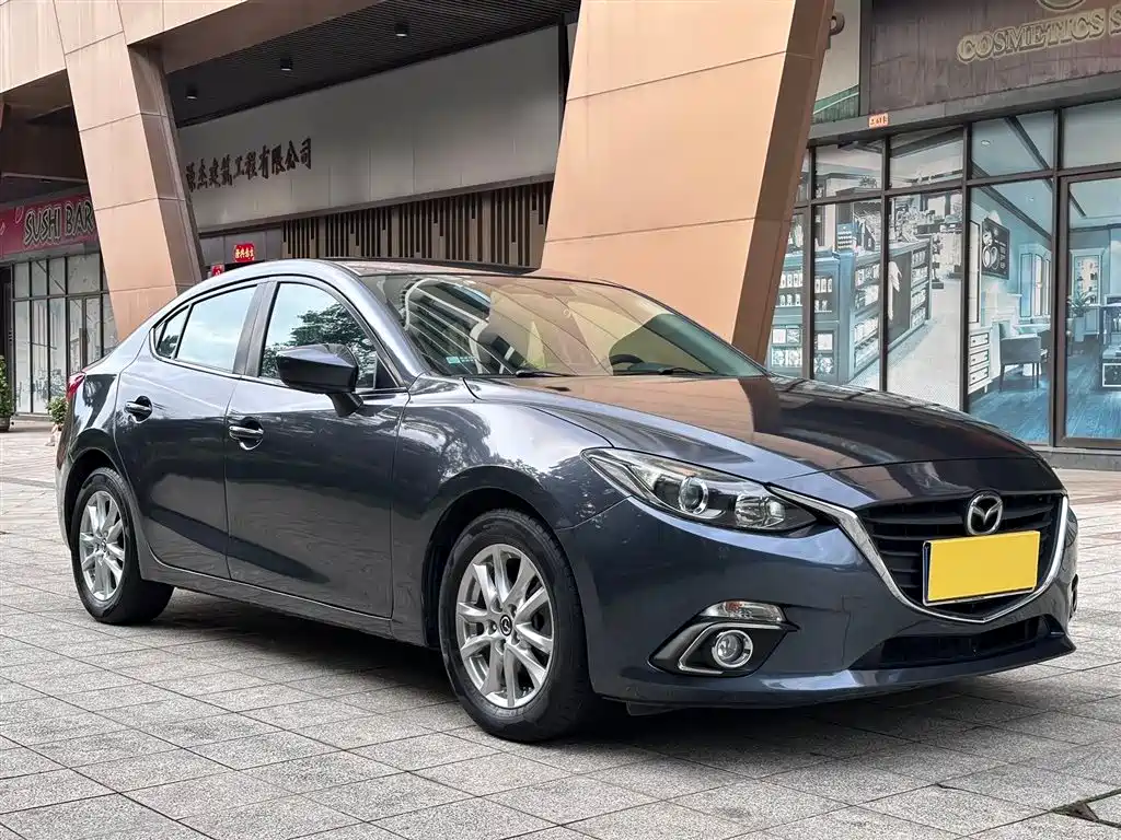 Mazda 3 Axela Sedan 1.5 L Auto Luxury