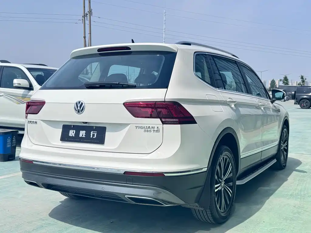 Tiguan L 380 TSI Auto 4 WD Luxury