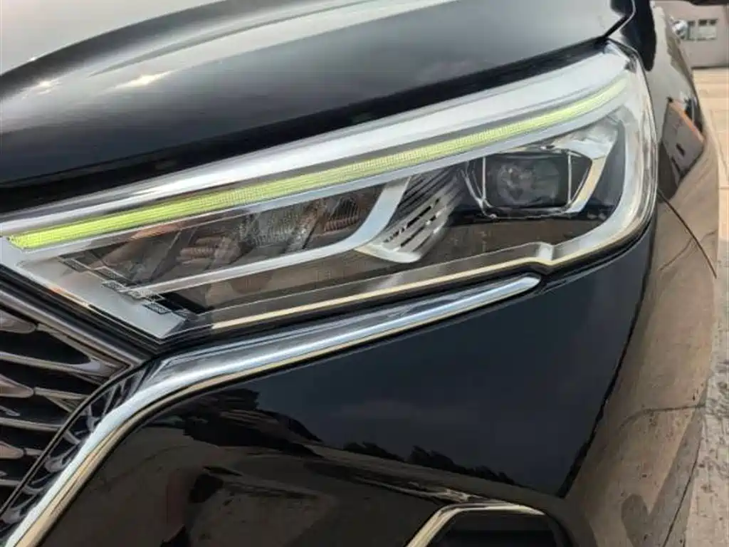Haval M6 PLUS 1.5 T DCT Elite Connected