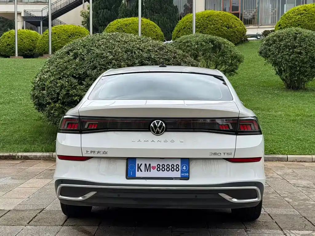 Lamando Lamando L 280 TSI DSG Spicy Cool