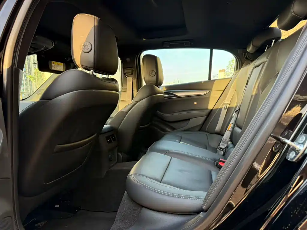 Cadillac CT5 28 T Track Performance