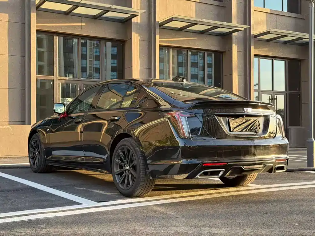 Cadillac CT5 28 T Track Performance