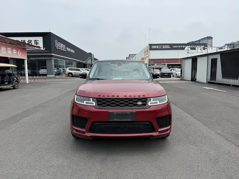 Land Rover Range Rover Sport 3.0 L6 HST