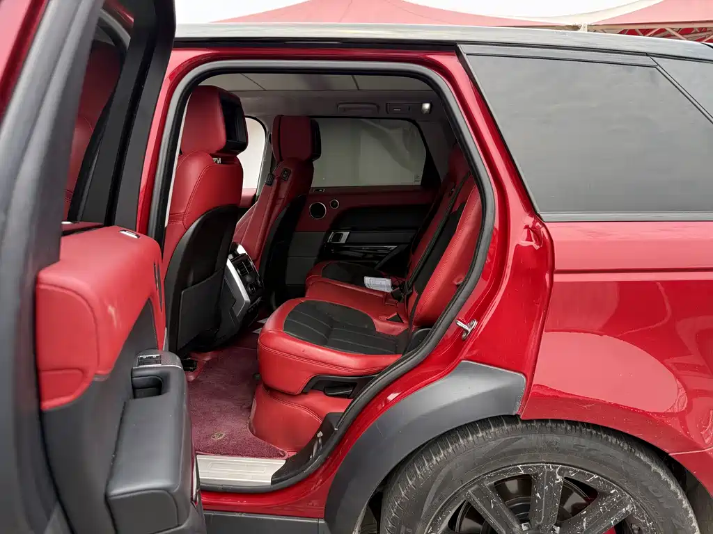 Range Rover Sport 3.0 L6 HST