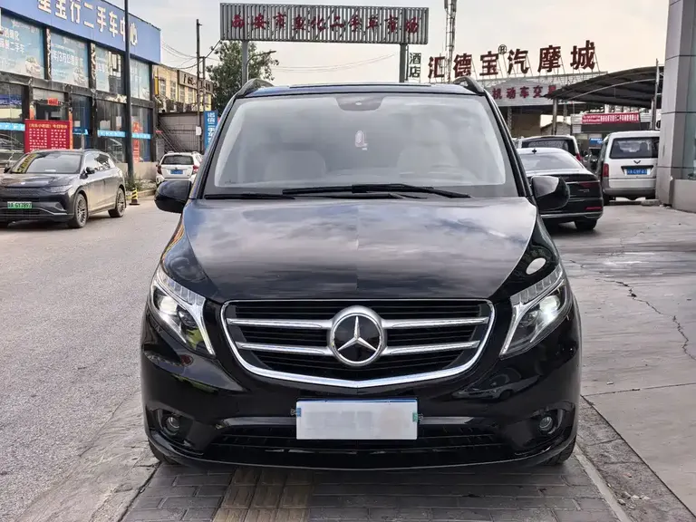 Mercedes-Benz Vito 2.0 T Elite 7-seat
