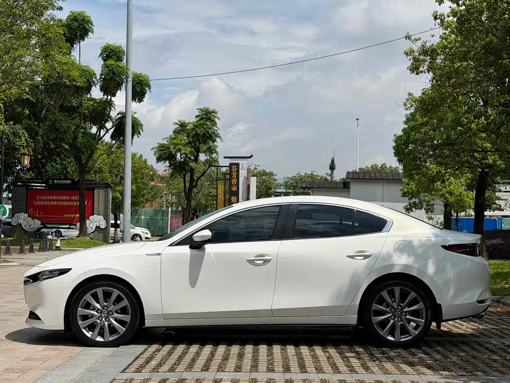 Mazda 3 Axela 2.0 L Auto Quality Elegant
