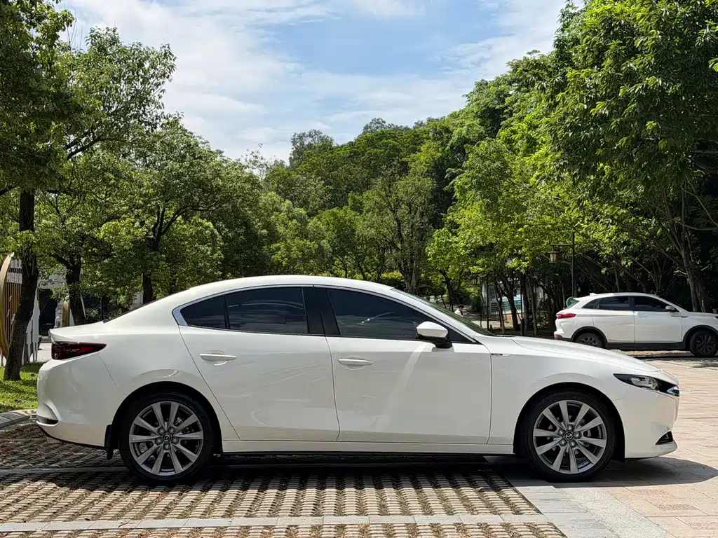 Mazda 3 Axela 2.0 L Auto Quality Elegant