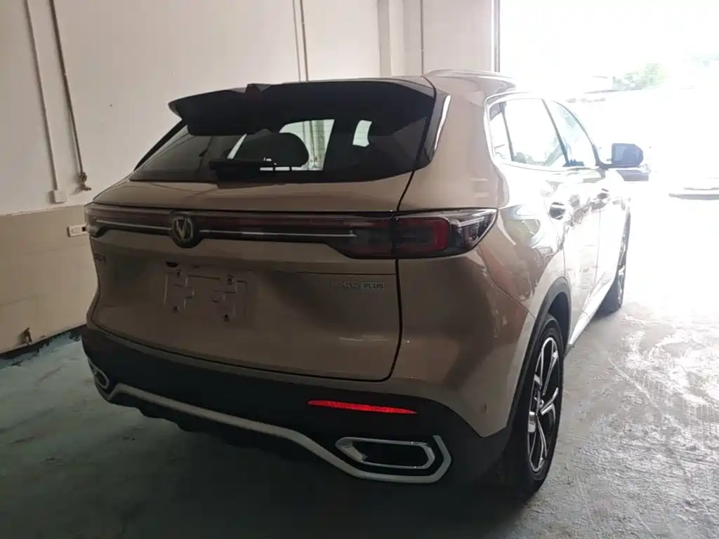 Changan CS55 PLUS 4 th Gen New Blue Whale 1.5 T Celestial Distinguished