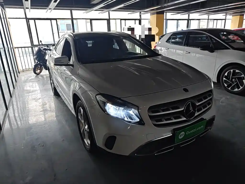 Mercedes-Benz GLA GLA 200 Dynamic