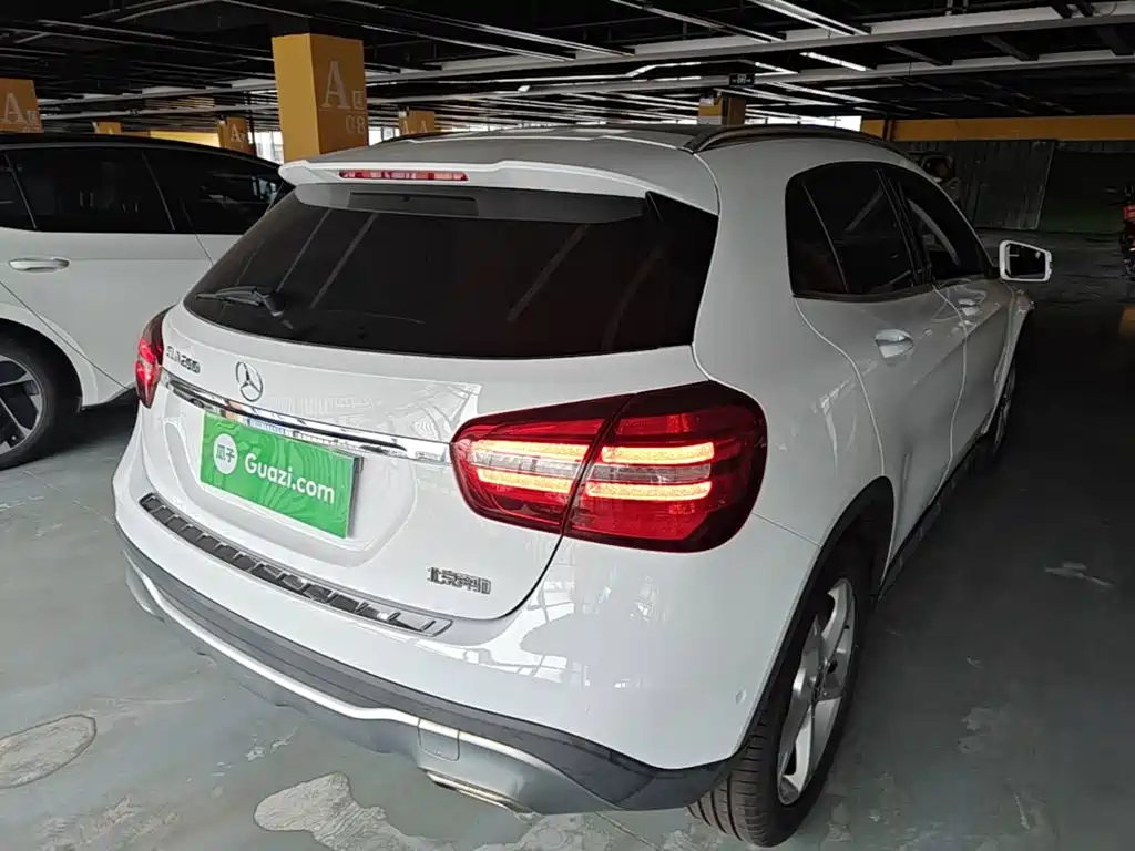 Mercedes-Benz GLA GLA 200 Dynamic