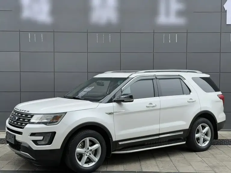 Ford Explorer (Import) 2.3 T Style