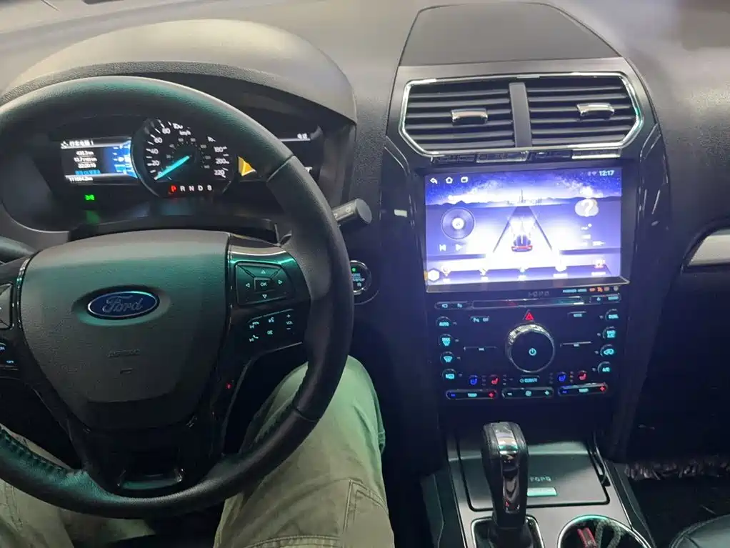 Explorer (Import) 2.3 T Style