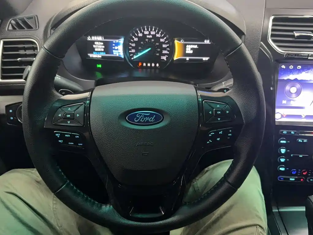Explorer (Import) 2.3 T Style