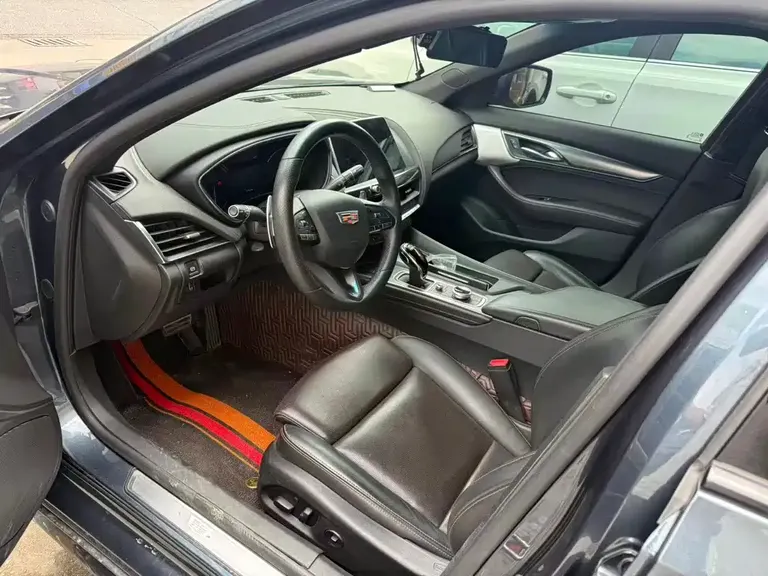 Cadillac CT5 Facelift 28 T Leading Sport