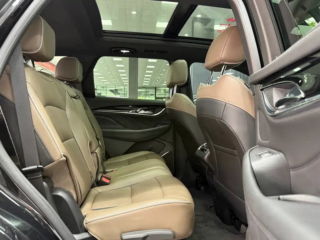 Enclave 652 T 4 WD Premium Flagship 7-seat