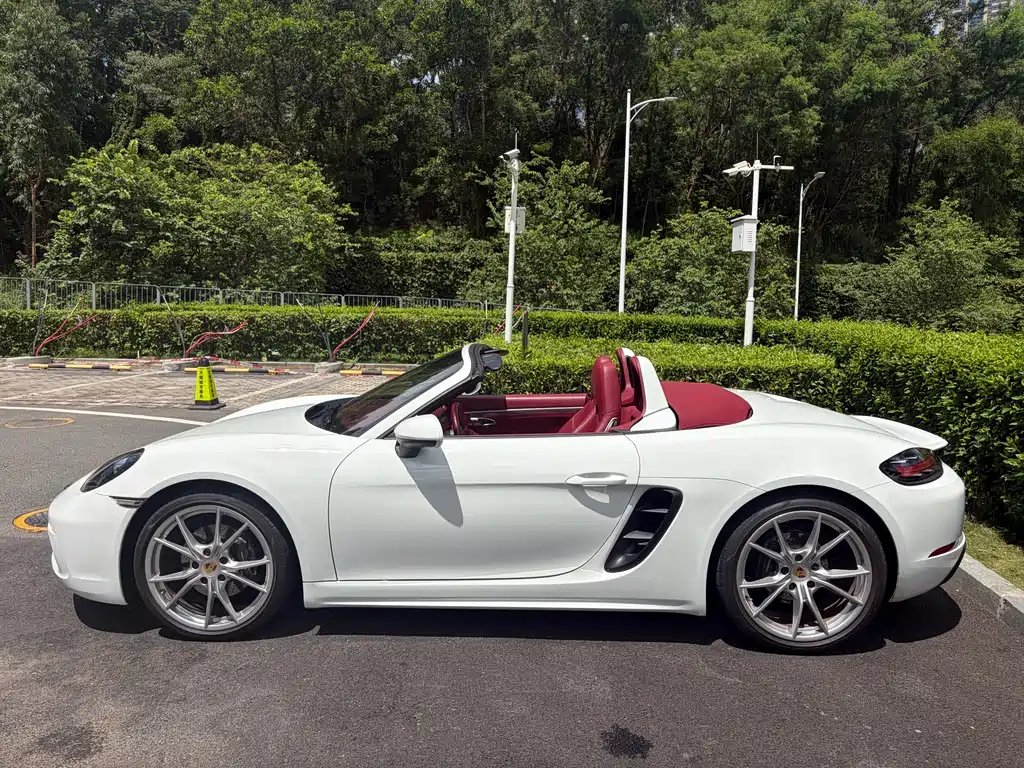 Porsche 718 Boxster 2.0 T