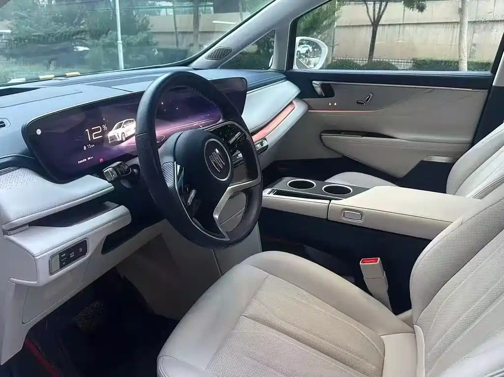Buick GL8 NEV LaCrosse Luxury Enjoyment 7-seat