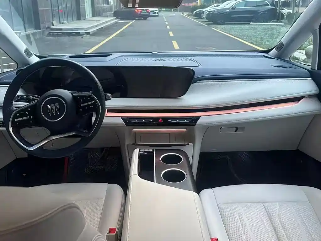 Buick GL8 NEV LaCrosse Luxury Enjoyment 7-seat