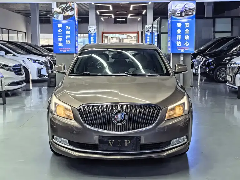 Buick LaCrosse 2.4 L SIDI Leading Comfort
