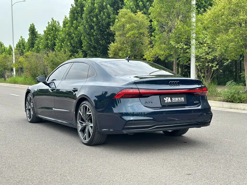 Audi A7 L 奥迪A7 L 2022款 55 TFSI quattro S-line edition executive先见版