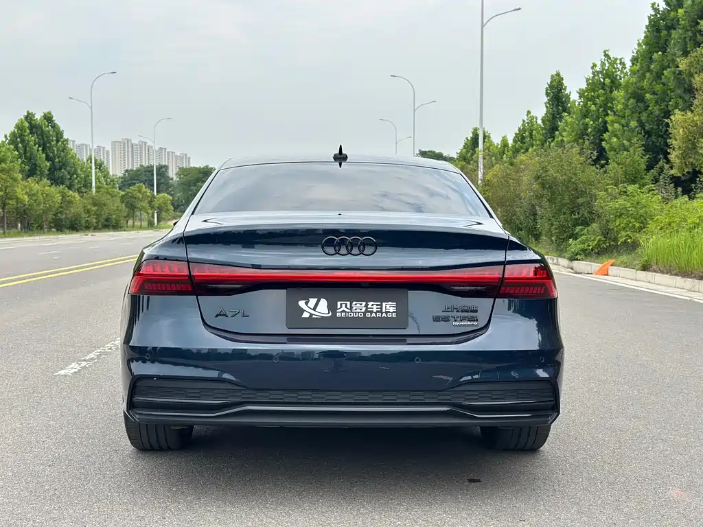 Audi A7 L 奥迪A7 L 2022款 55 TFSI quattro S-line edition executive先见版