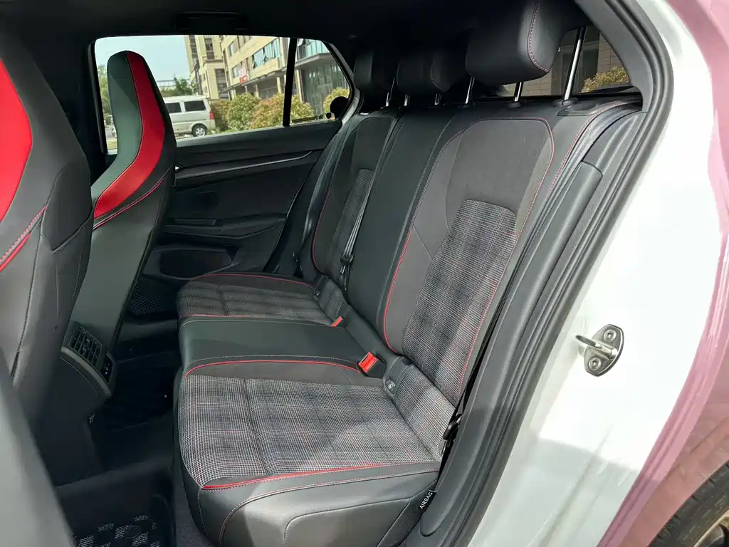 Golf GTI 380 TSI DSG GTI