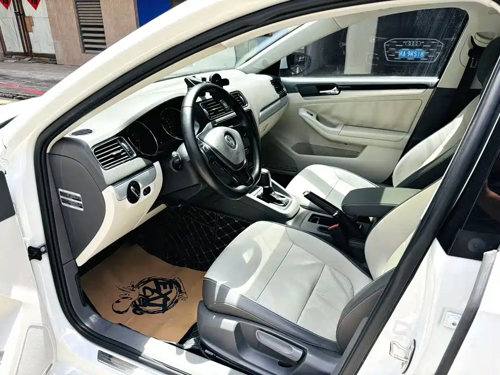 Sagitar 230 TSI Auto Comfort