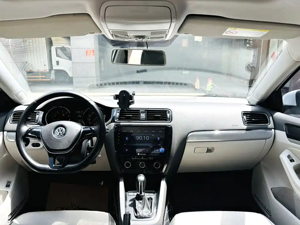 Sagitar 230 TSI Auto Comfort