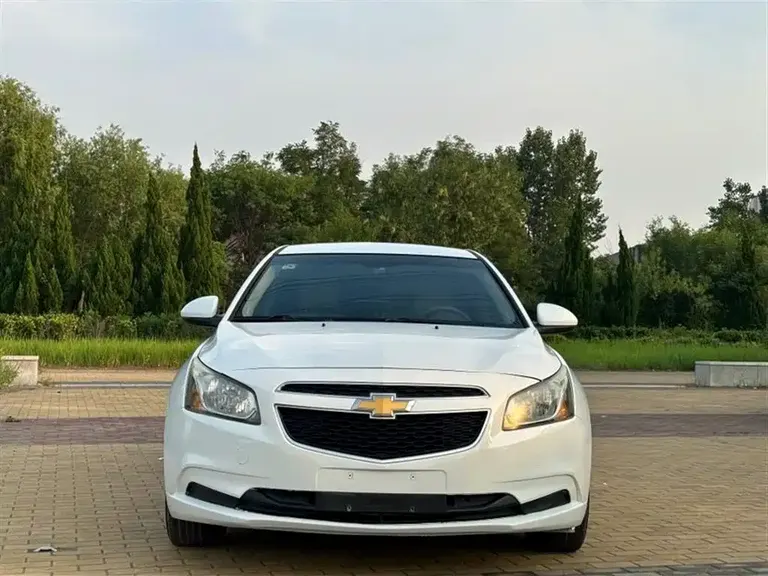 Chevrolet Cruze 1.5 L Classic SL MT
