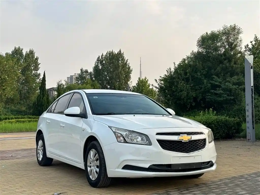 Cruze 1.5 L Classic SL MT