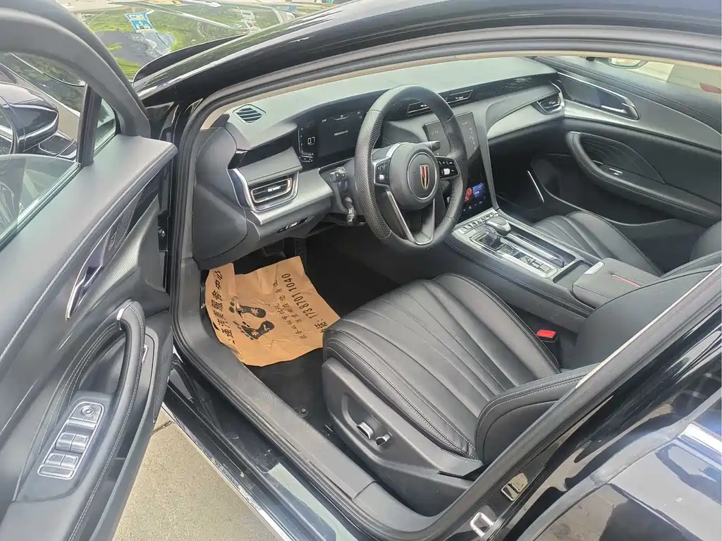 Hongqi H5 1.5 T DCT Connected Flagship Joy