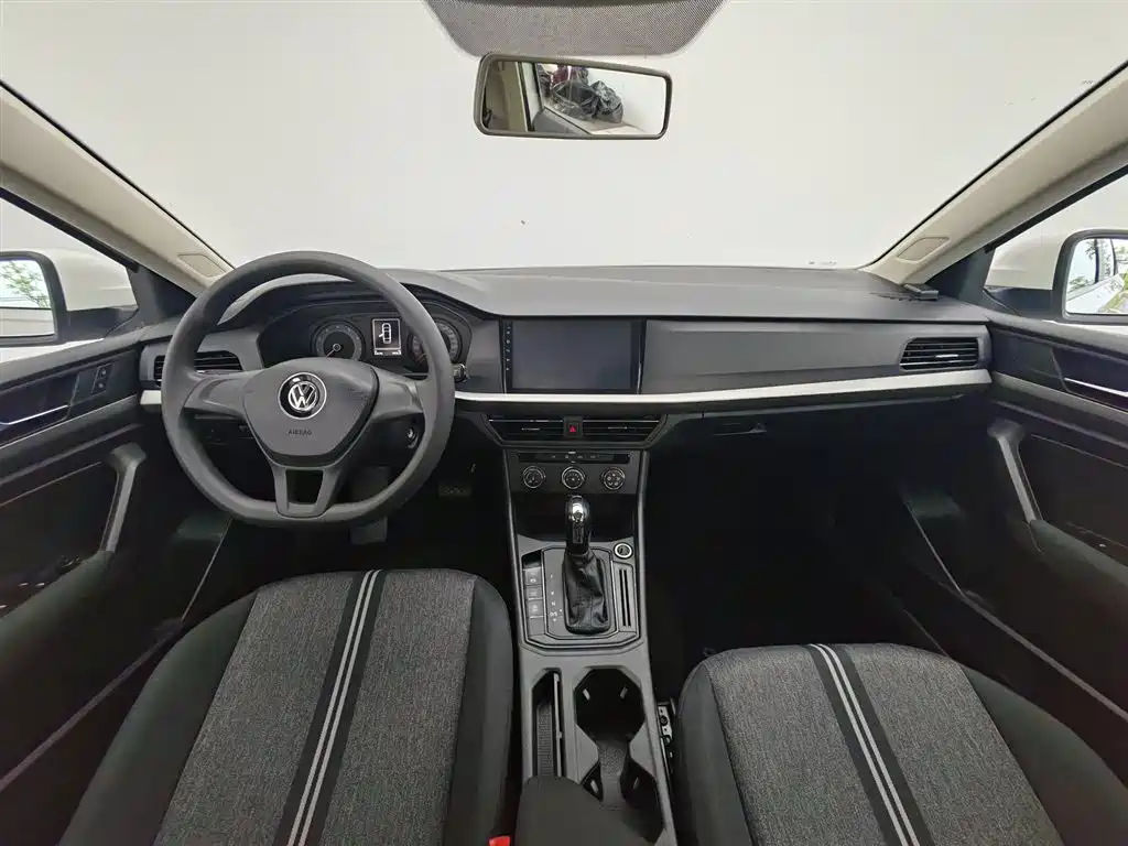 Lavida 1.5 L Auto Style CN-V