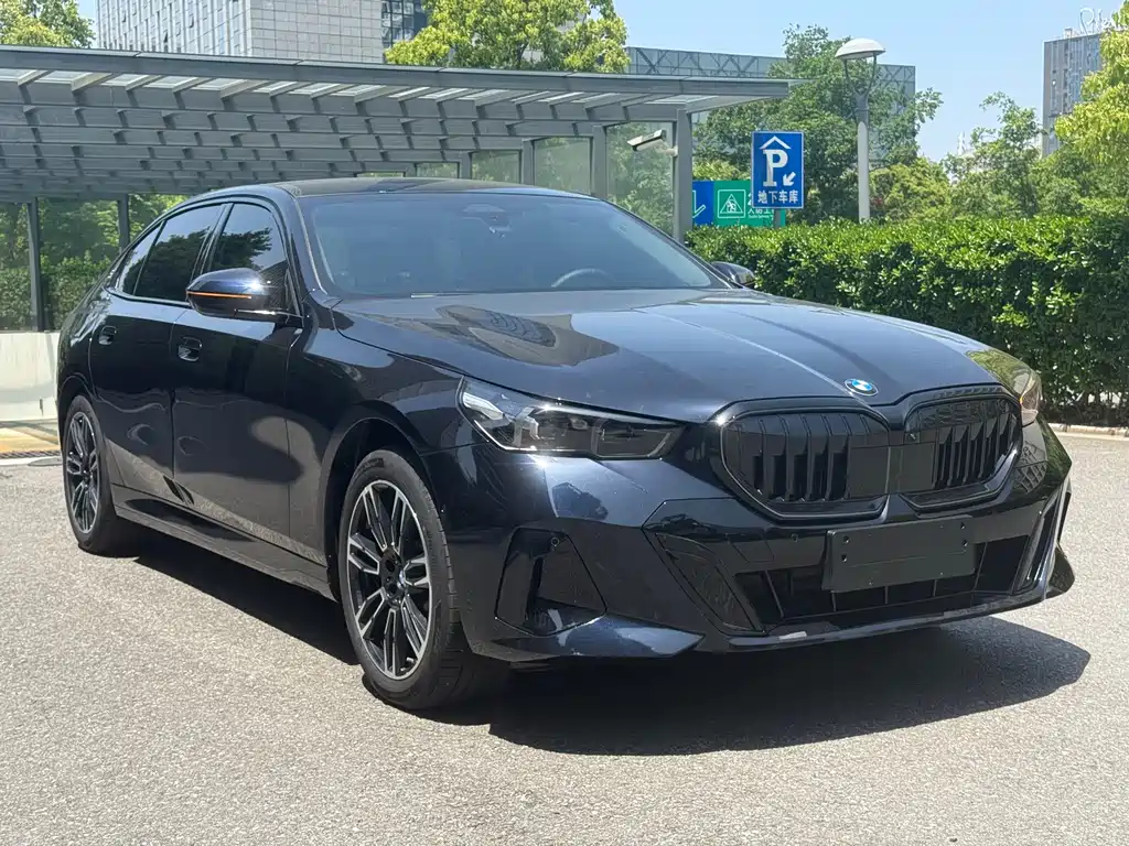 BMW 5 Series 530 Li Leading M Sport Package